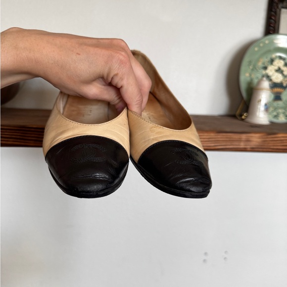 Auth Chanel Two Tone Ballet Flat Size 8 - Picture 6 of 7